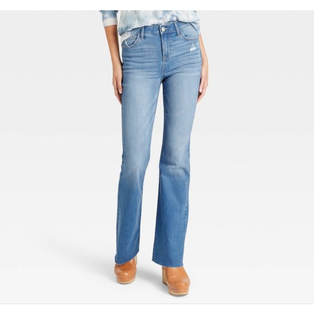 Size 8, Women's High-Rise Bootcut Jeans - Knox Rose, Light Wash, new no tags B19